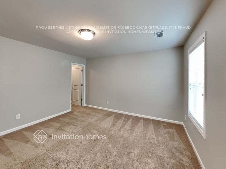 Building Photo - 243 Sage Dr