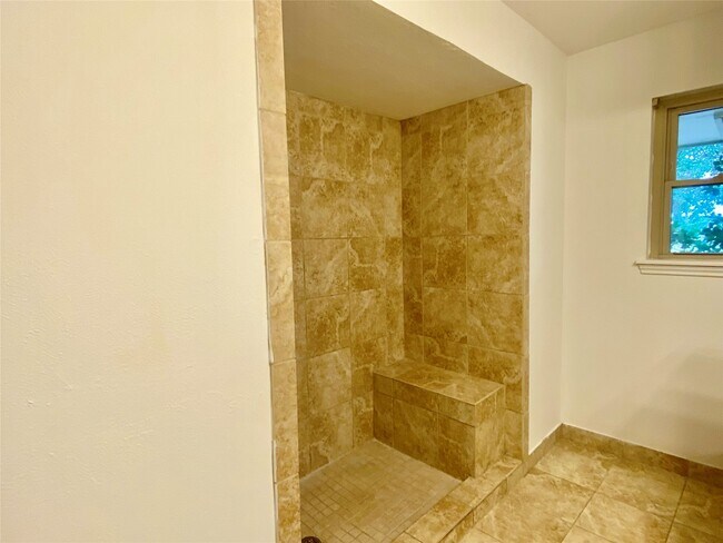 Building Photo - 14216 Horseshoe Bend