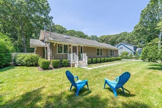 Building Photo - 410 Cedar Dr
