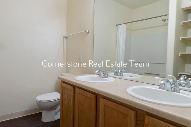 Building Photo - 2094 Legacy Ridge View