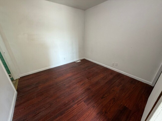 Building Photo - Spacious 4-Bedroom Home on Expansive Lot in the Outskirts of Elk Grove- MORE PHOTOS TO COME!