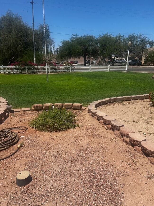 Building Photo - Spacious 3-Bedroom, 4-Bath Vintage Home wi...