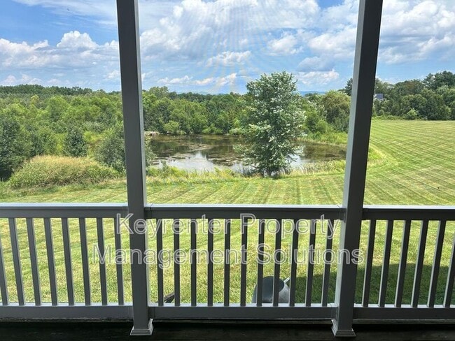 Building Photo - 33 Hodge Farm Ln