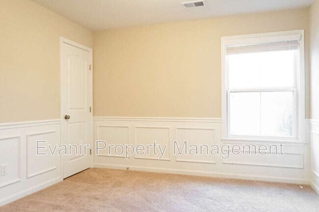 Building Photo - 14 Waterhaven Wy