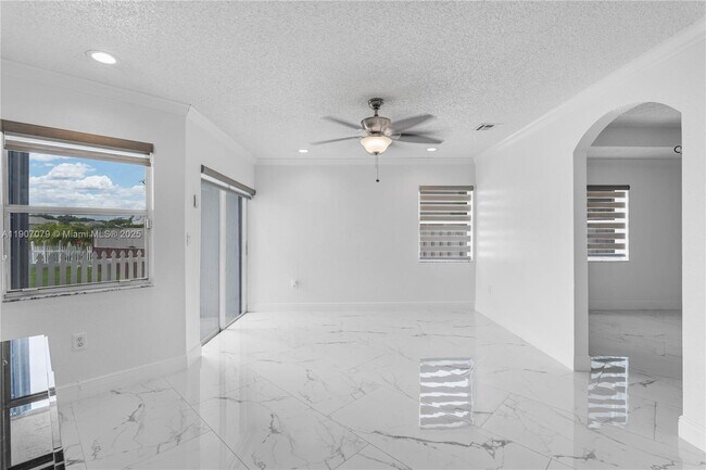 Building Photo - 14308 SW 120th Ct