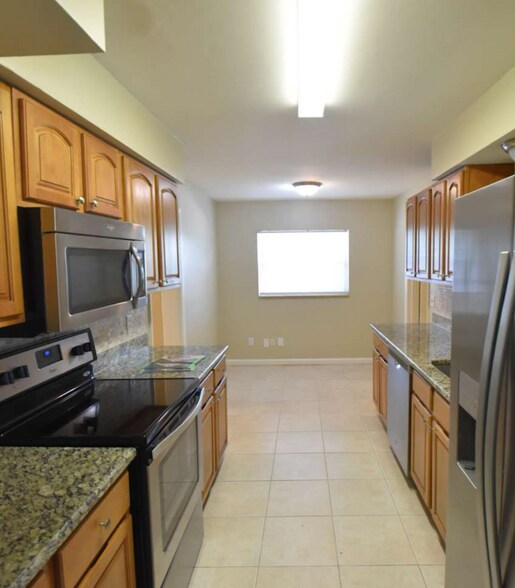 Building Photo - 1304 Viburnum Ln