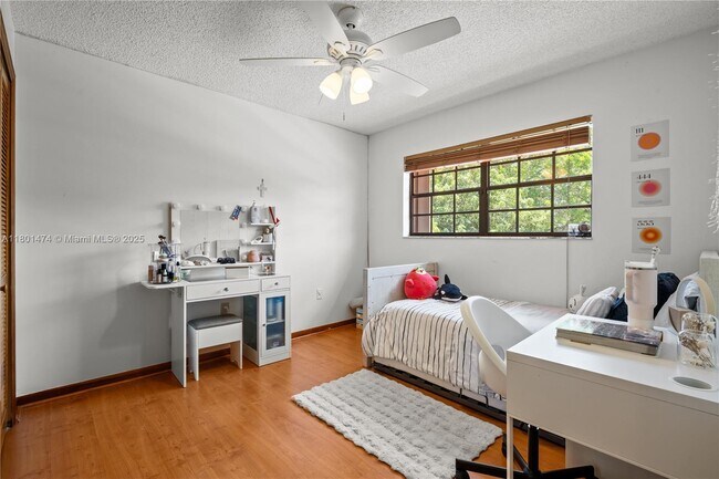 Building Photo - 4671 SW 155th Pl