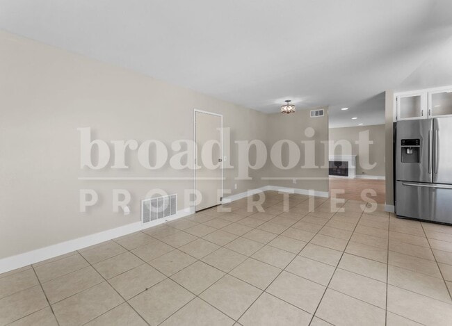 Building Photo - 4414 Springtime Dr