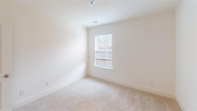 Building Photo - 2253 Mulsanne Dr