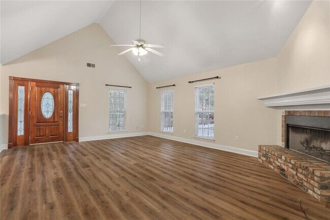 Building Photo - 71130 Sanders St