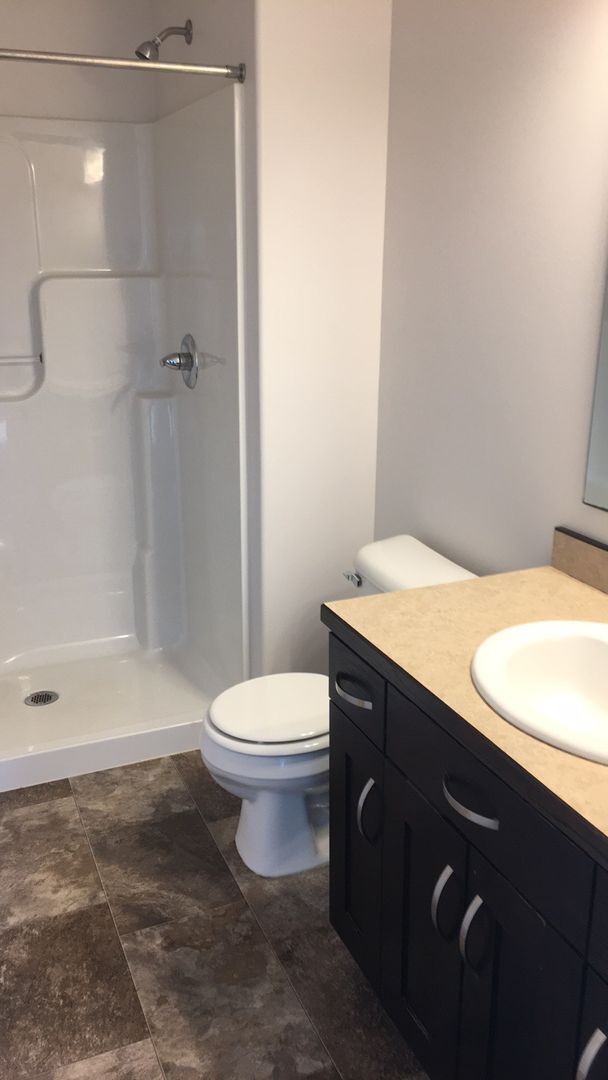 Building Photo - 3 Bed 3 Bath Twin Home