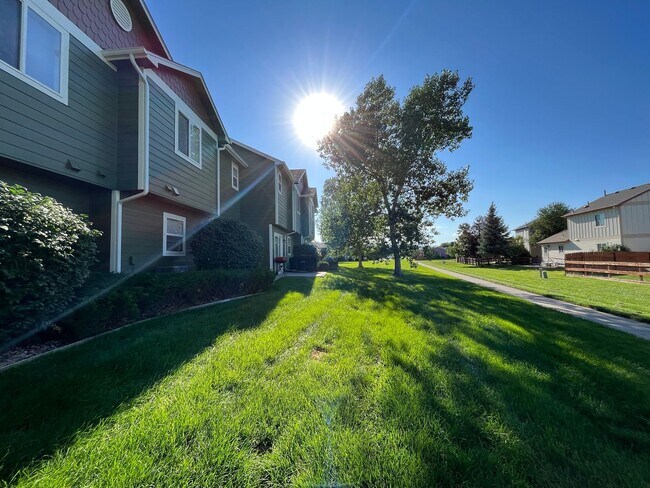 Building Photo - Great Townhome in North Fort Collins