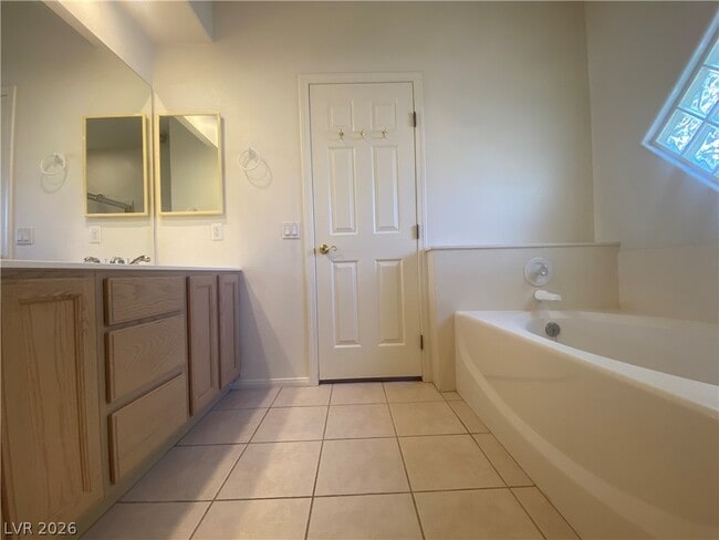 Building Photo - 8524 Highland View