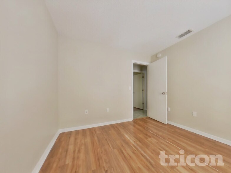 Building Photo - 228 Danville Dr