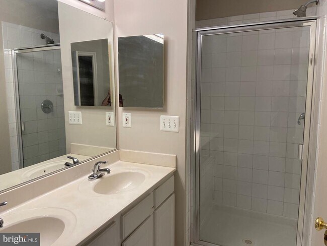 Building Photo - 46182 Chester Terrace