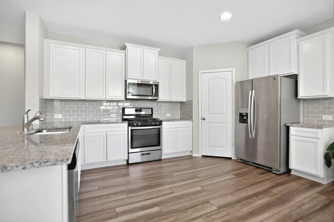 Building Photo - 9205 Inland Leather Ln