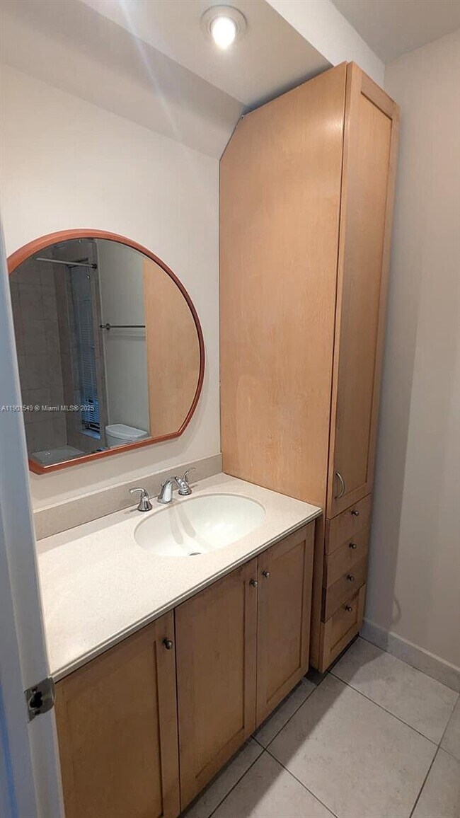 Building Photo - 10140 Torchwood Ave