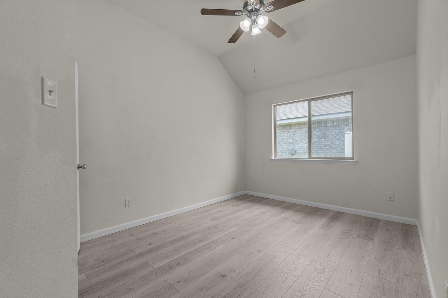 Building Photo - 3330 Shining Light Dr