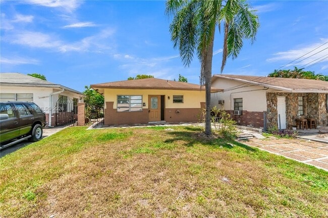 Building Photo - 5742 Garfield St