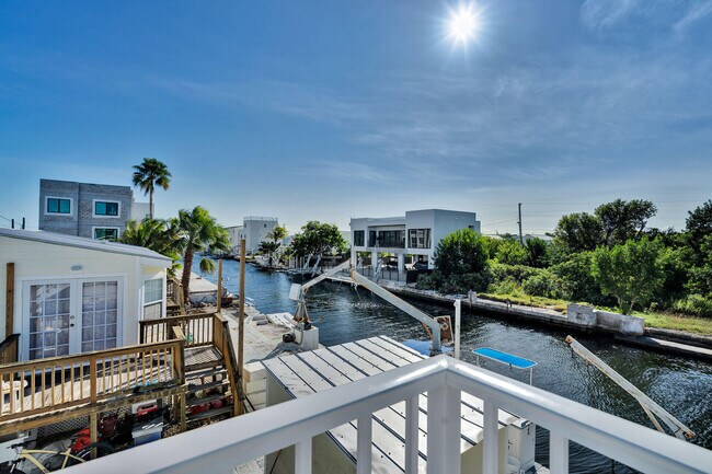 Building Photo - 31368 Ave I