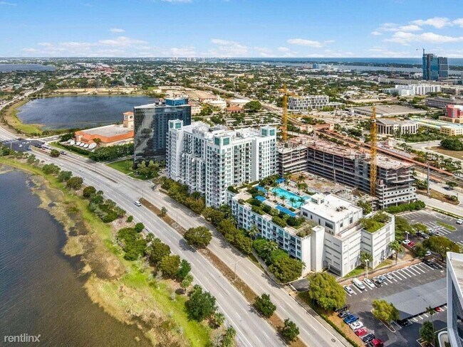 Building Photo - 2 br, 2 bath House - 300 S Australian Ave ...
