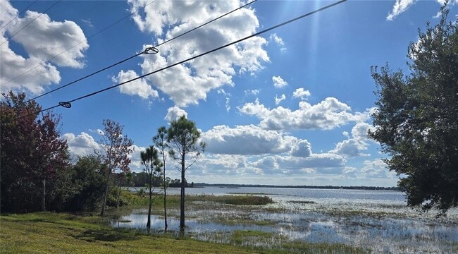 Building Photo - 1634 Dolphin Dr