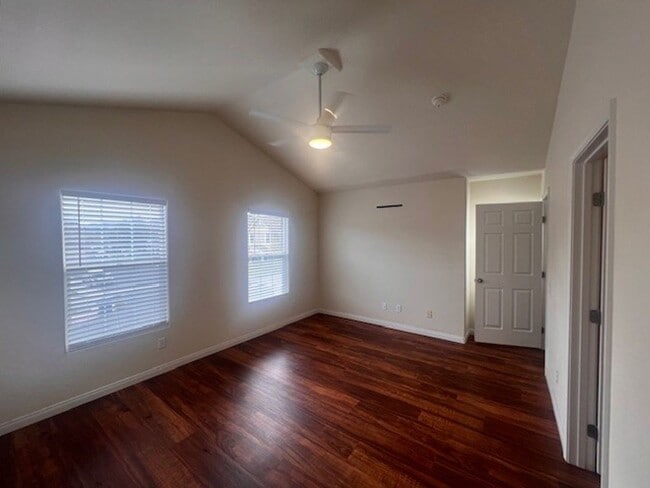 Building Photo - Move-In Ready Home in a Desirable Buellton Neighborhood