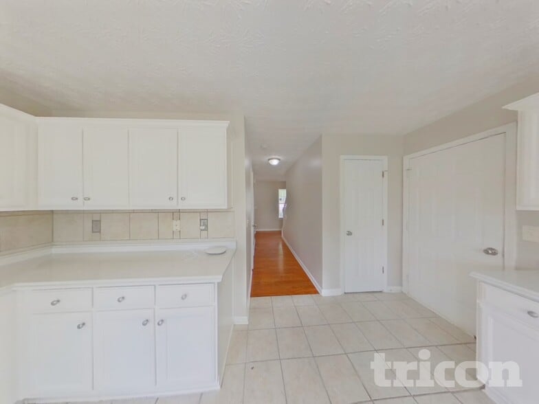 Building Photo - 5544 Frontier Ct