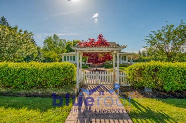 Building Photo - 28901 SW 60th Ave