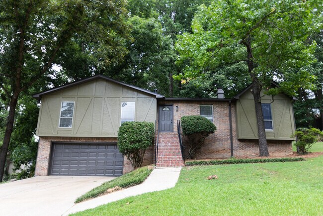 Building Photo - 605 Bonnie Bell Ln