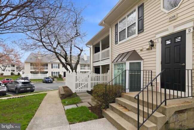Building Photo - 10208 Ashbrooke Ct
