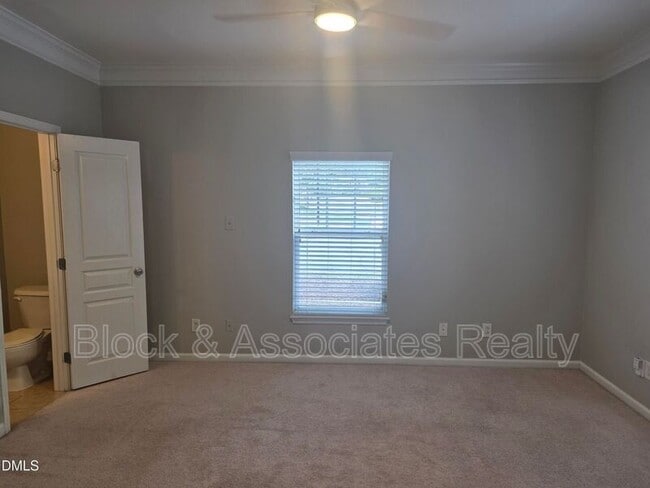 Building Photo - 124 Braeside Ct