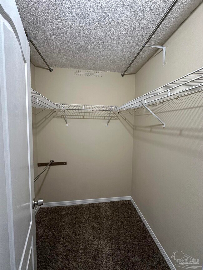 Building Photo - 4675 Calle Ladera