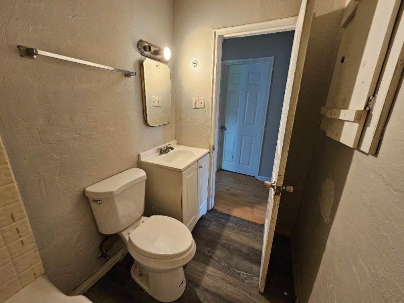 Building Photo - 511 Coppinger Dr
