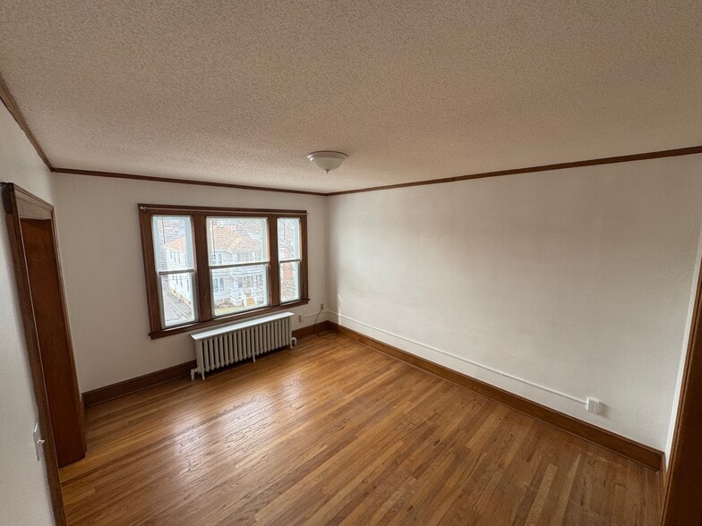 Living room - 34 Nesbit Ave