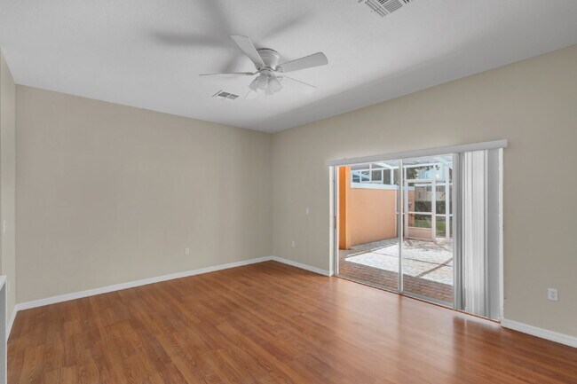 Building Photo - 3-Bedroom Townhome with Private Pool | Master Suites on Both Floors!