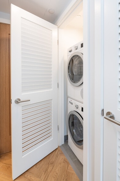 Building Photo - 12 Commonwealth Ave