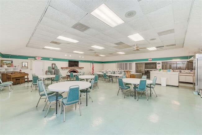 Building Photo - 4308 Summersun Dr