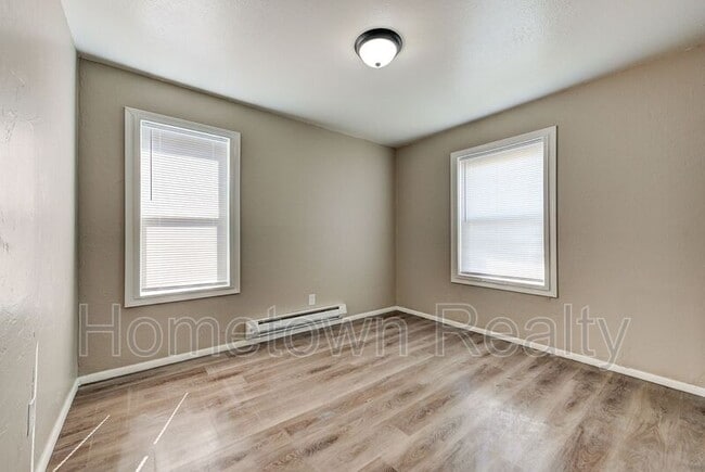 Building Photo - 1409 SE 41st St
