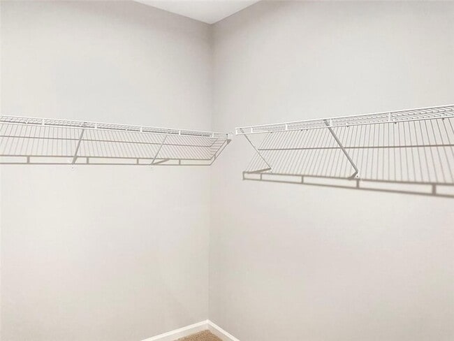 Building Photo - 241 Birchwood Row