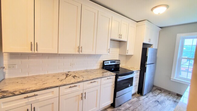 Building Photo - 29 N Brainard Ave