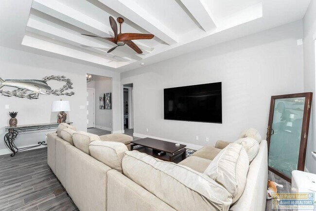 Building Photo - 86 Torrey Pines Dr