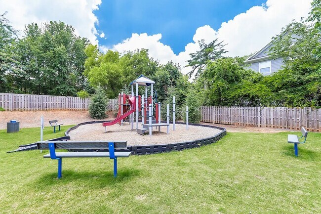 Building Photo - 509 Highwood Ln