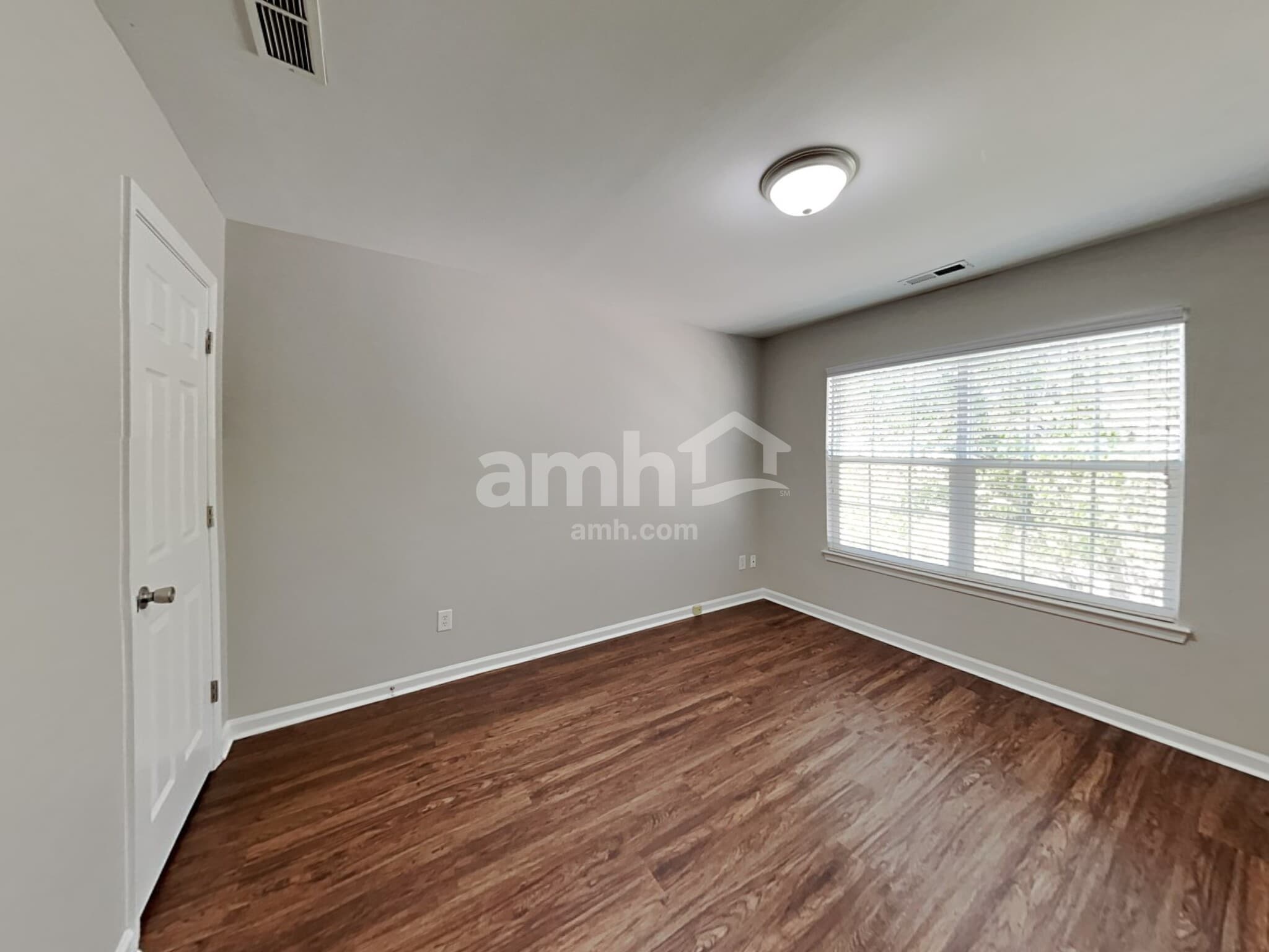 Building Photo - 9130 Hillston Ridge Rd