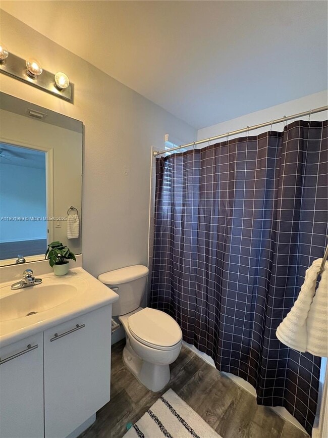 Building Photo - 1064 Golden Cane Dr