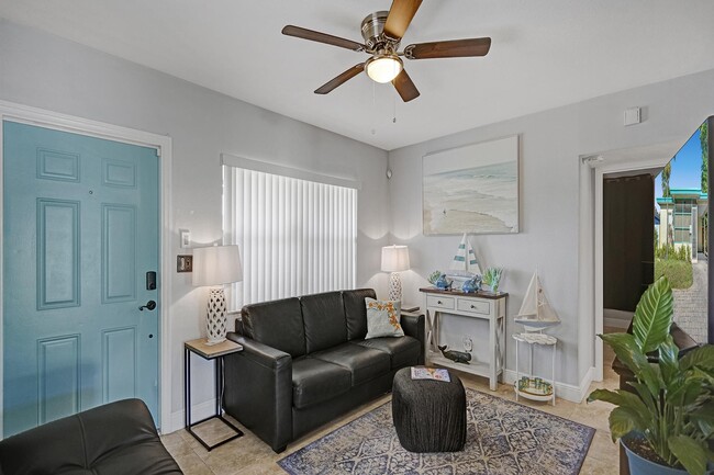 Building Photo - 1417 N Andrews Ave