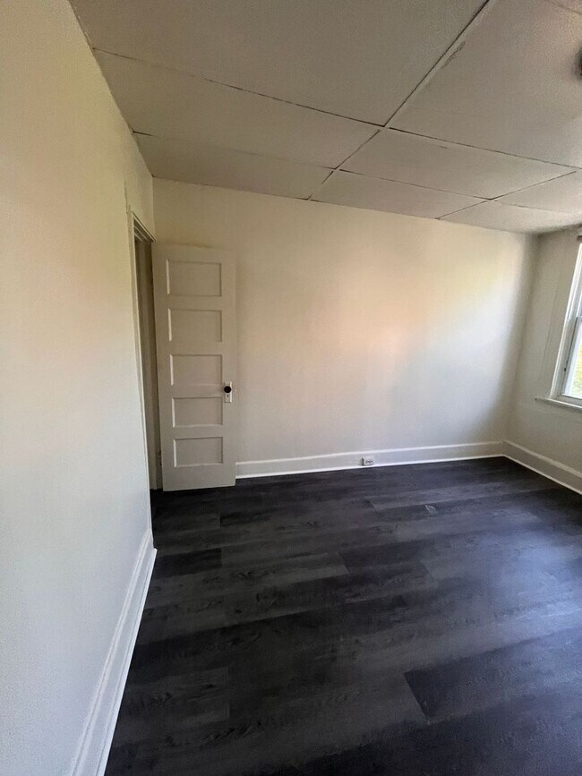 Building Photo - 2026/2027 JHU Homewood Off-Campus 6bd/3ba house w/ W/D. Available 6/6/2026