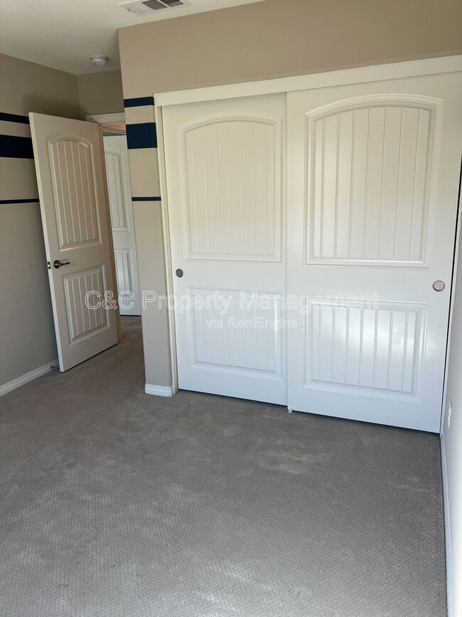 Building Photo - 6088 Sendero Ave