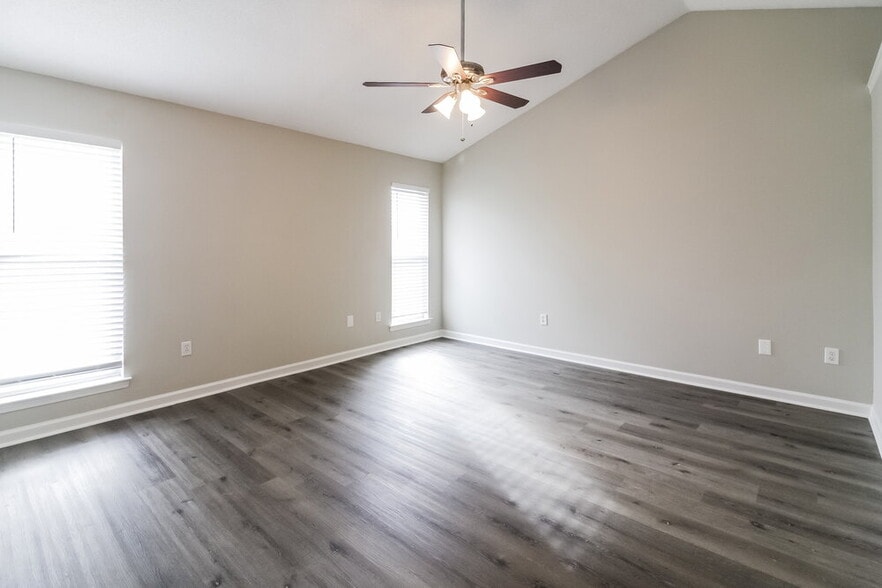 Building Photo - 6736 Quimby Dr