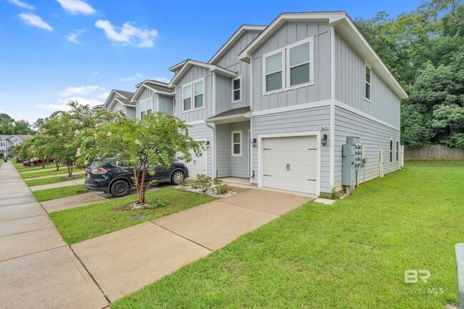 Building Photo - 25806 Pollard Rd